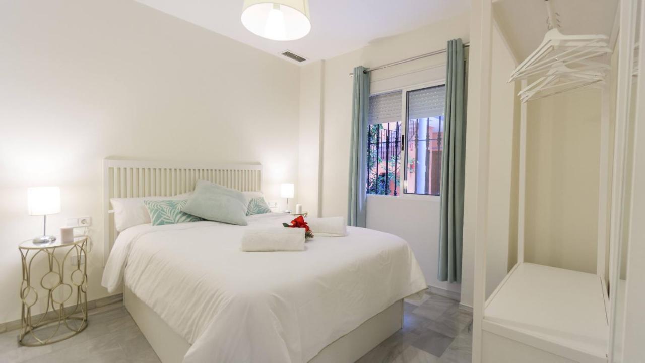 Rentalsevilla Descubriendo Las Iglesias Luaran gambar